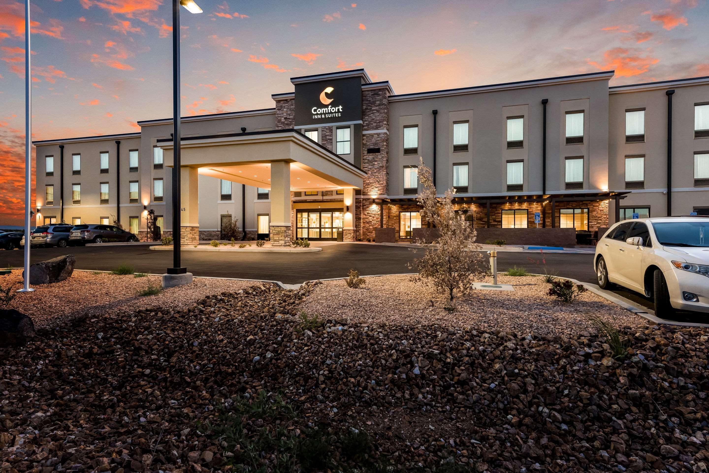 Comfort Inn & Suites Zion Park Area Hurricane Exterior photo